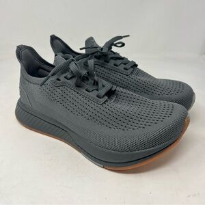 Flux adapt runner womans running shoes size US 6.5 grey NEW